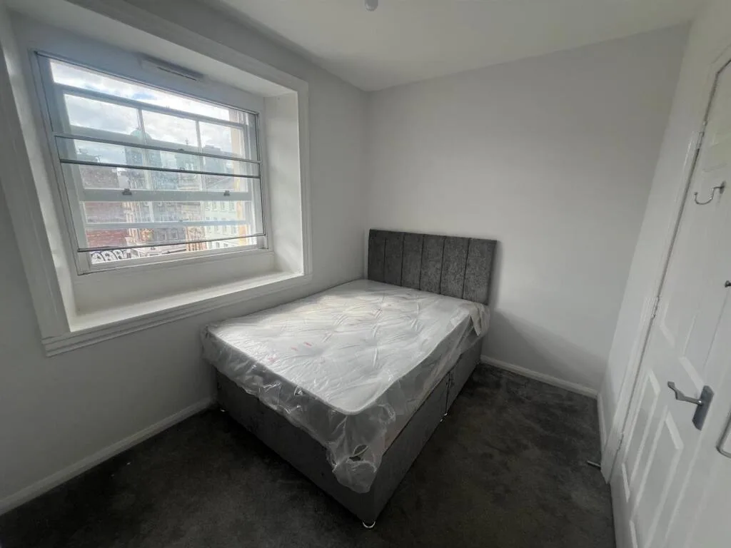 2 bedroom house for rent