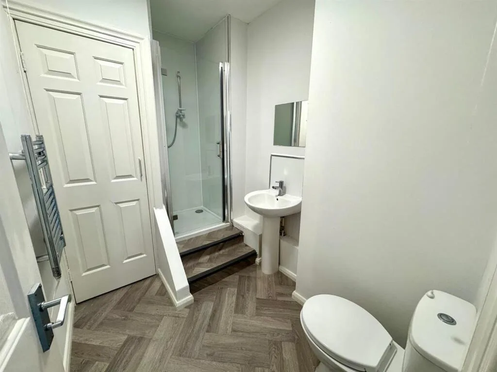 2 bedroom house for rent