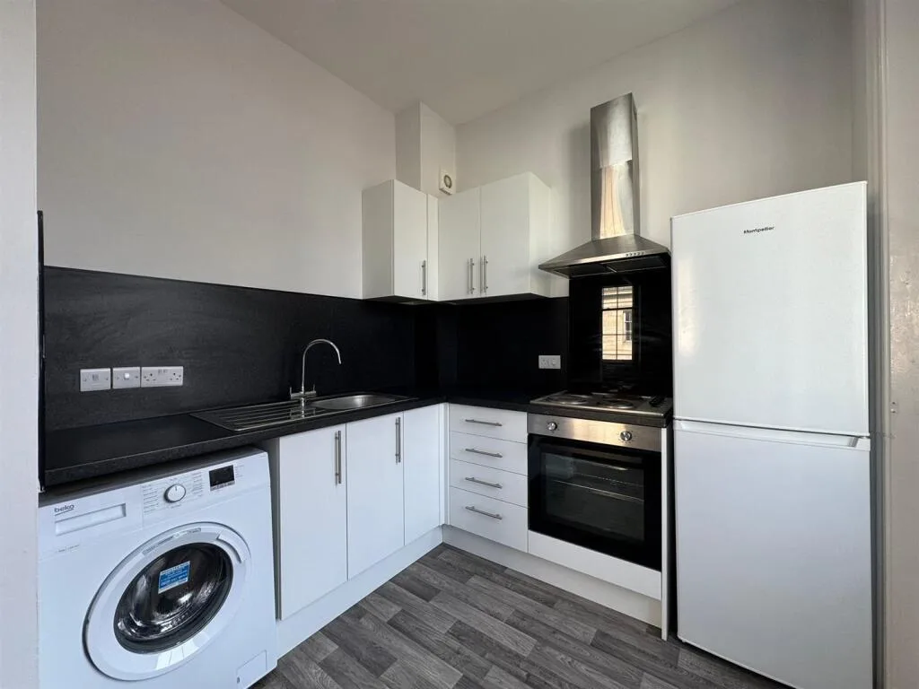 2 bedroom house for rent