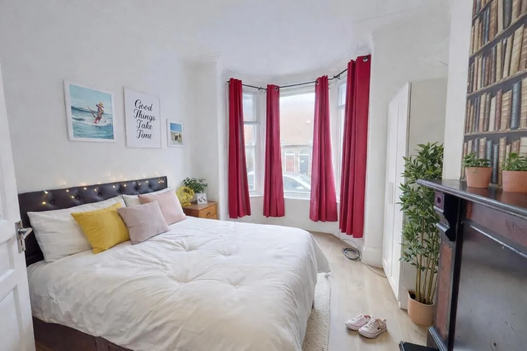 5 bedroom terraced house for rent