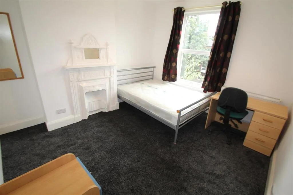 4 bedroom terraced house for rent