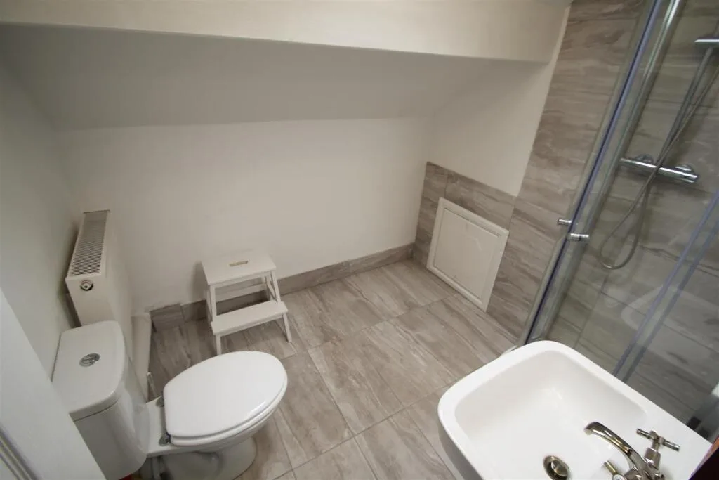 4 bedroom terraced house for rent