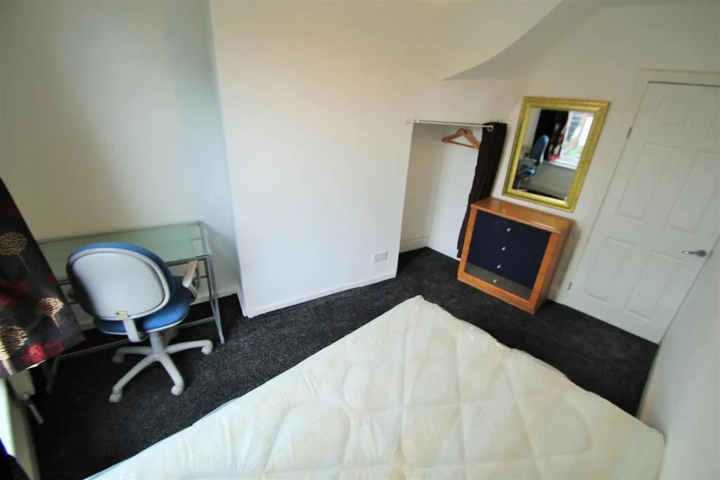 4 bedroom terraced house for rent