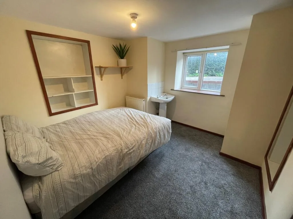 4 bedroom terraced house for rent