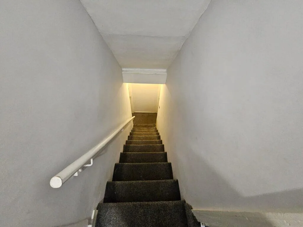 6 bedroom terraced house for rent