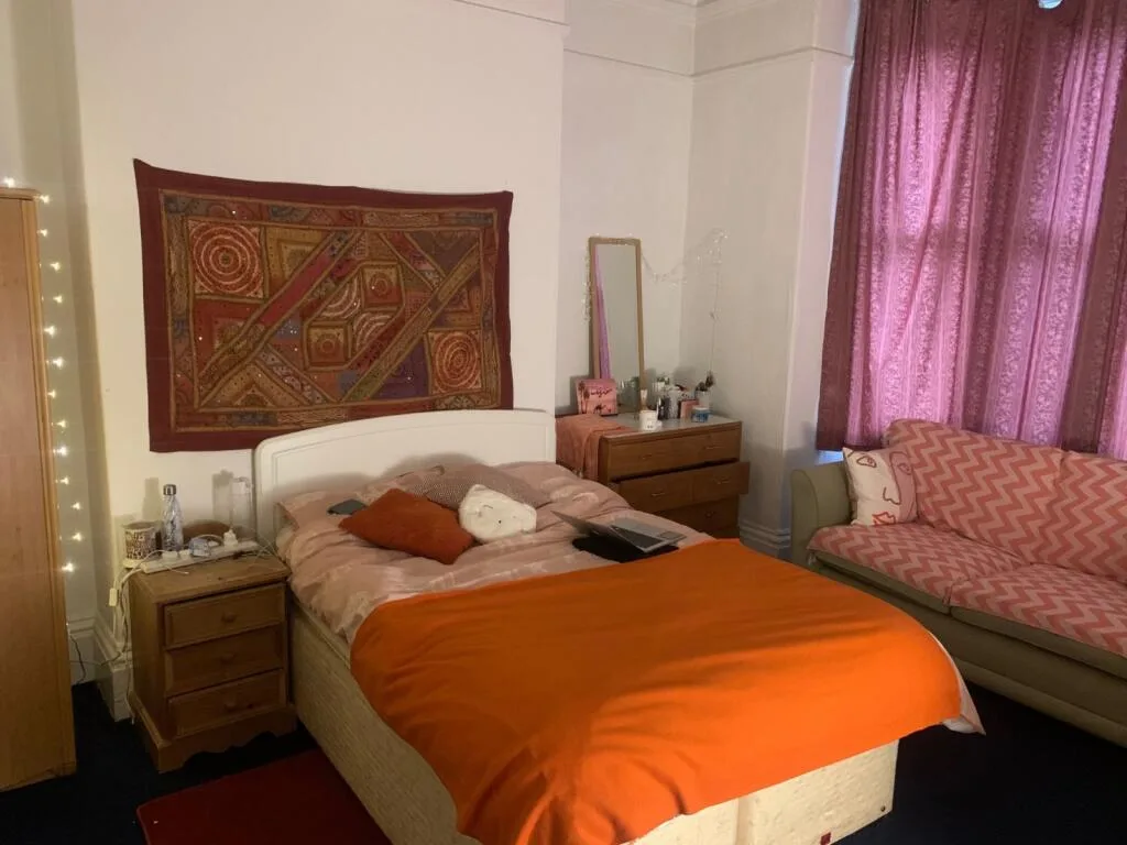 6 bedroom terraced house for rent