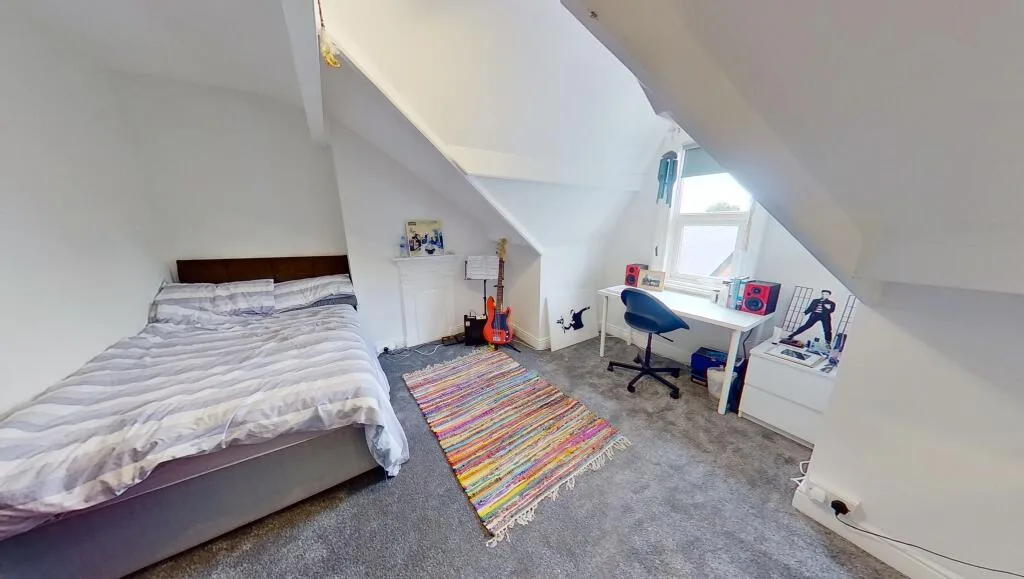 6 bedroom terraced house for rent