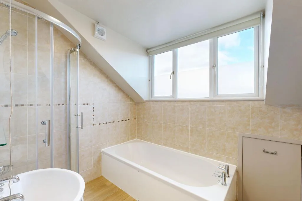 7 bedroom terraced house for rent