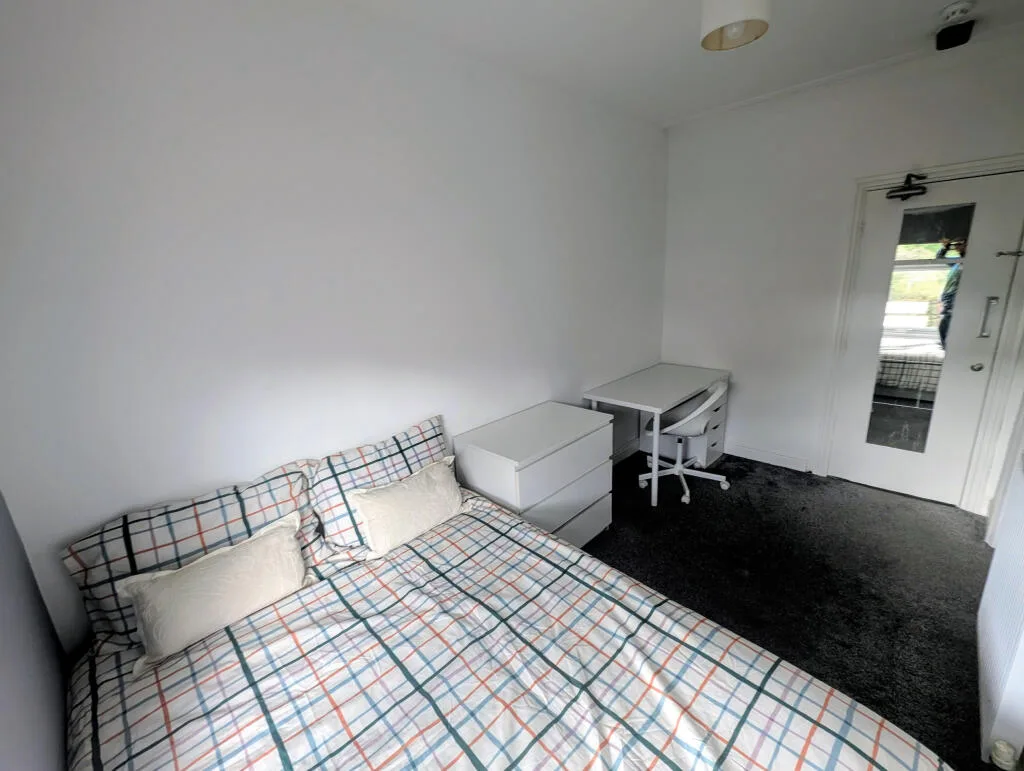 7 bedroom terraced house for rent