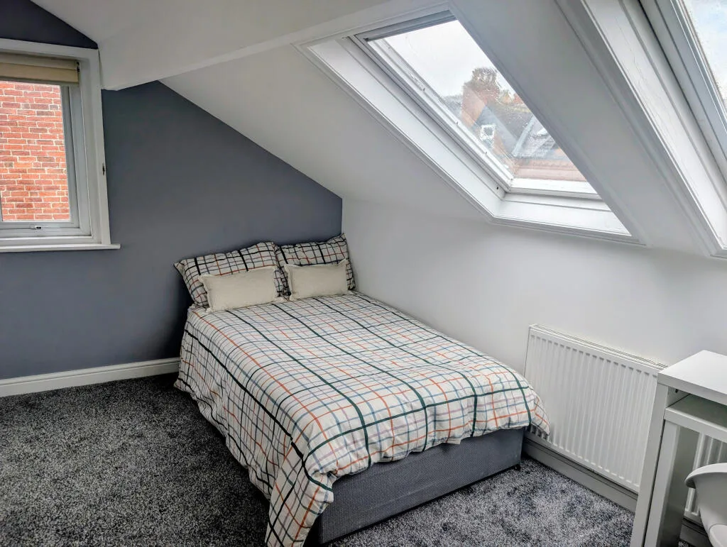 7 bedroom terraced house for rent