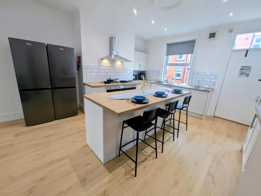 7 bedroom terraced house for rent