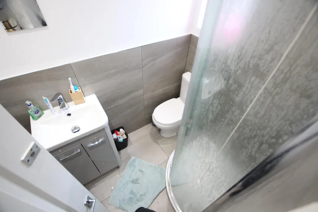 7 bedroom terraced house for rent