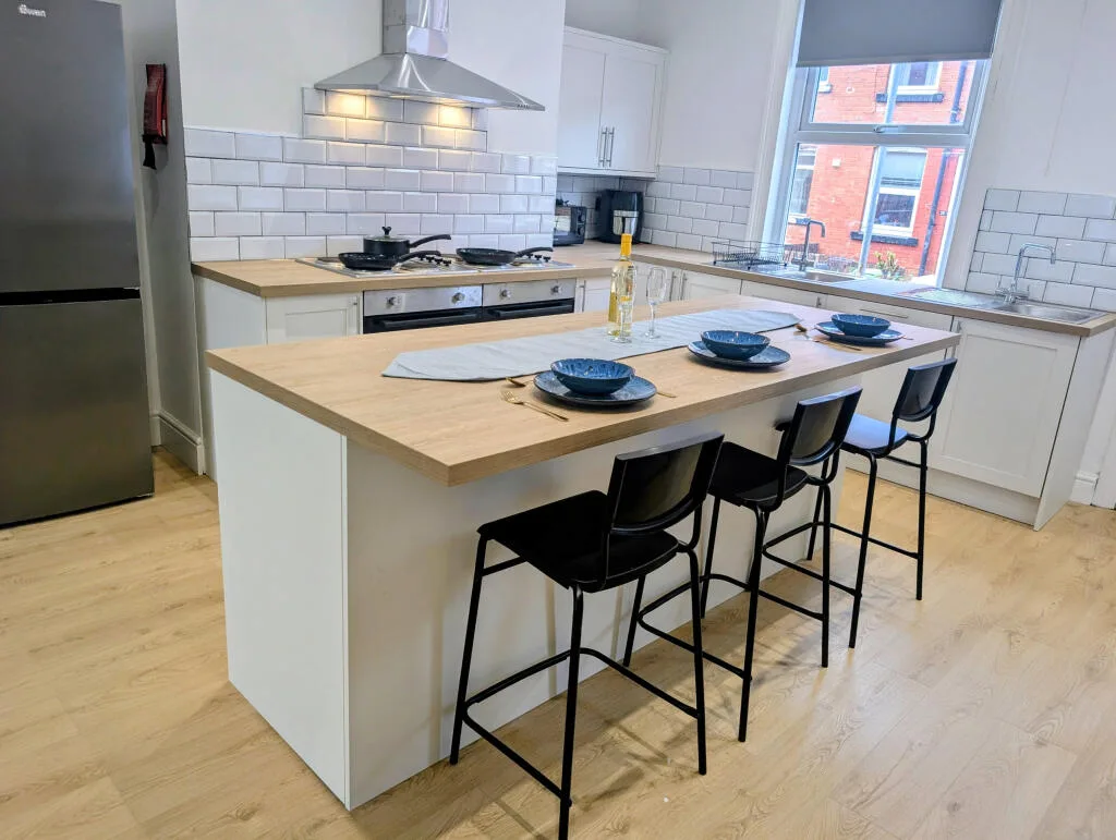 7 bedroom terraced house for rent