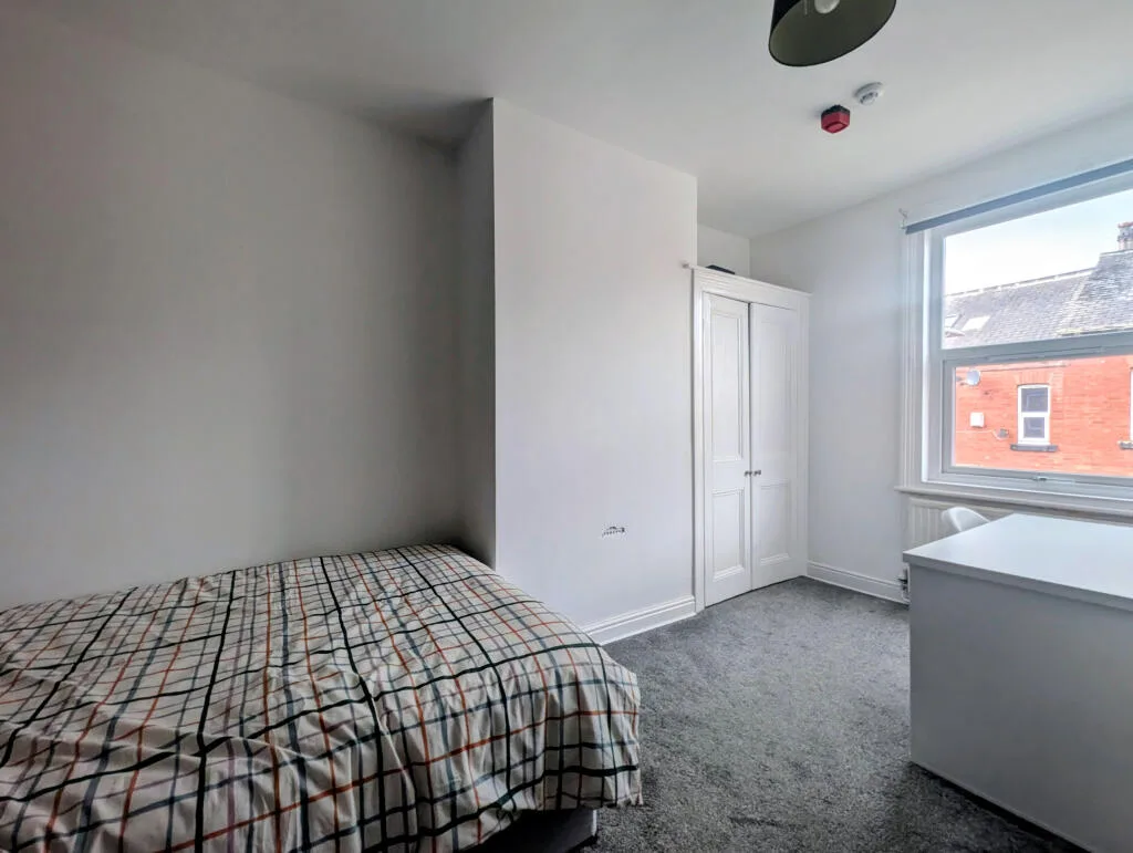 7 bedroom terraced house for rent