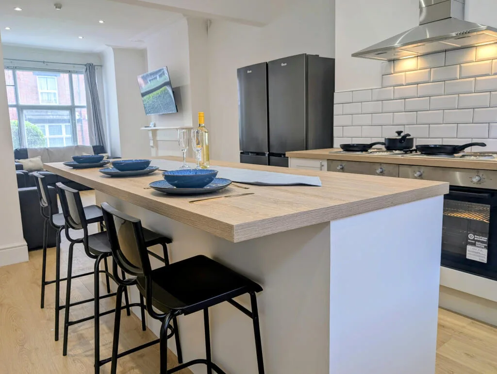 7 bedroom terraced house for rent