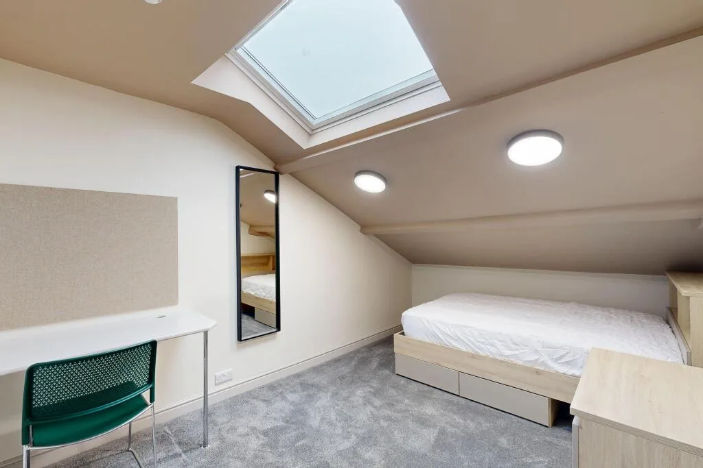 8 bedroom terraced house for rent