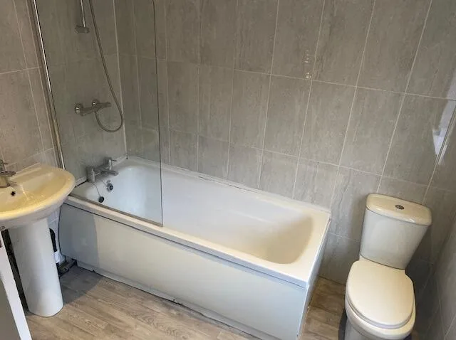 9 bedroom terraced house for rent