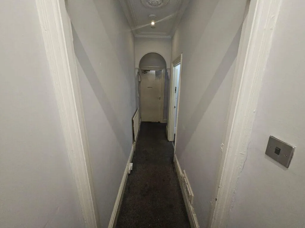 5 bedroom terraced house for rent