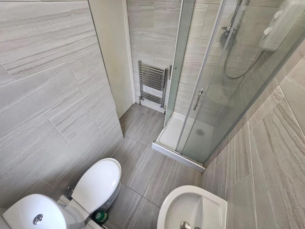 5 bedroom terraced house for rent