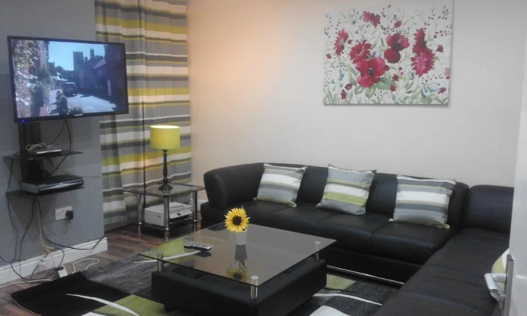 6 bedroom terraced house for rent