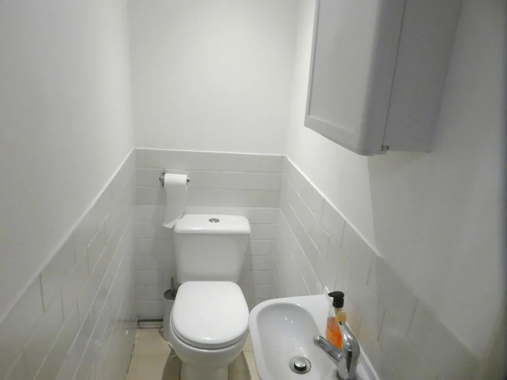 8 bedroom terraced house for rent