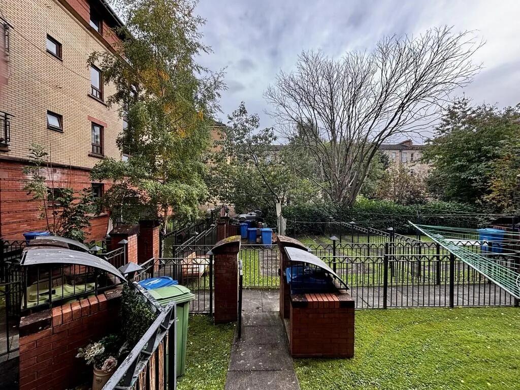2 bedroom ground floor flat for rent