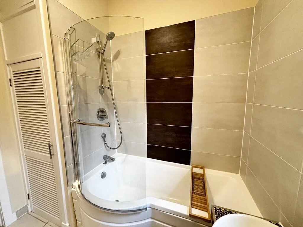 2 bedroom ground floor flat for rent