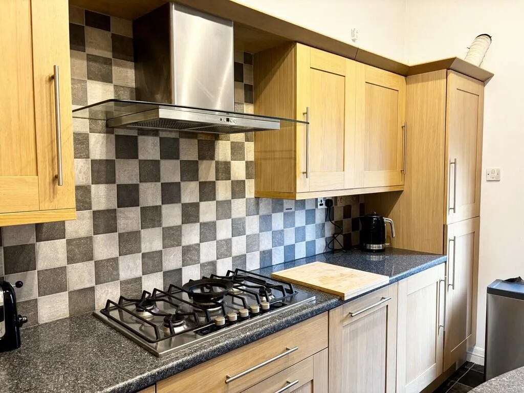 2 bedroom ground floor flat for rent