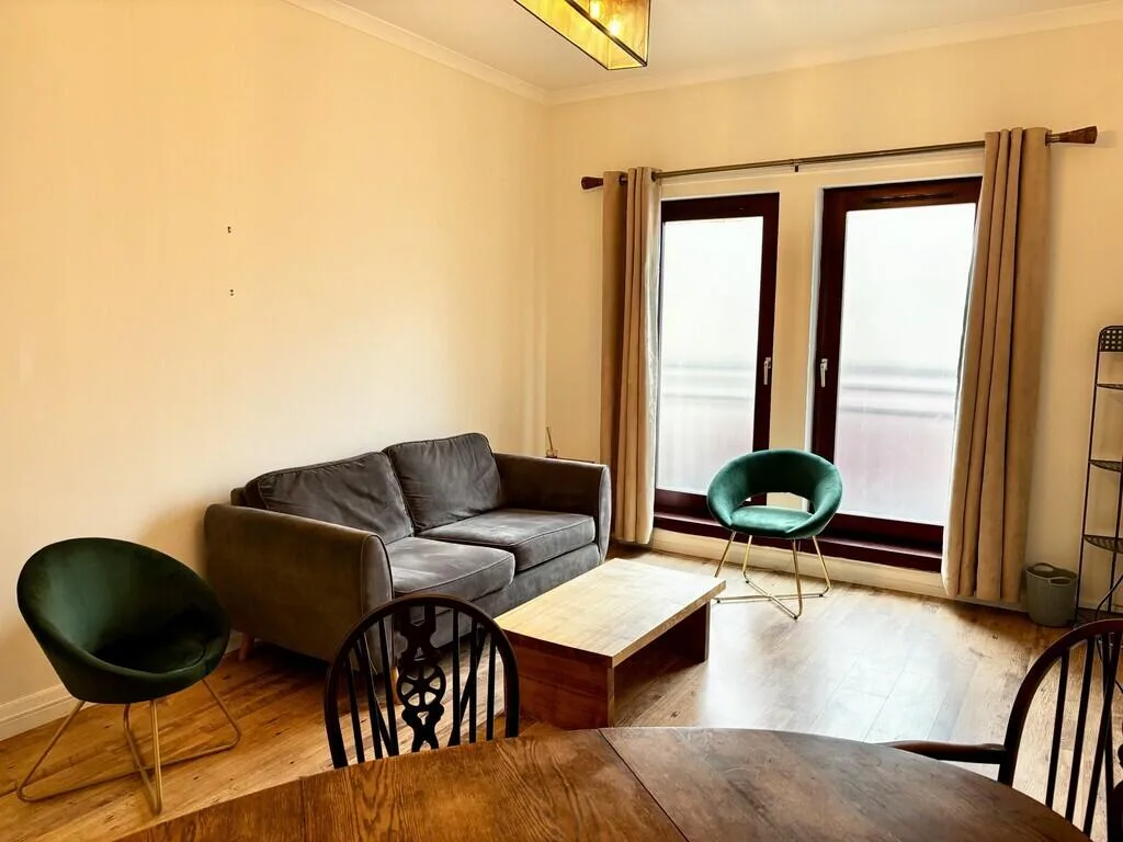 2 bedroom ground floor flat for rent