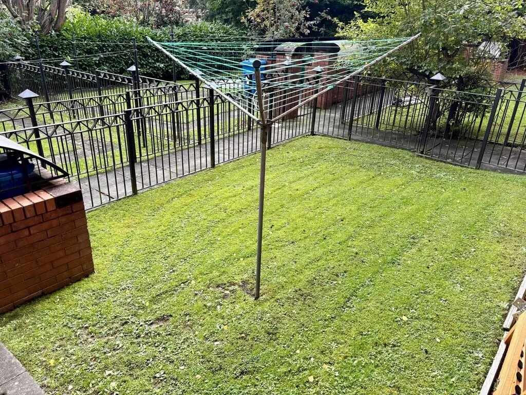 2 bedroom ground floor flat for rent