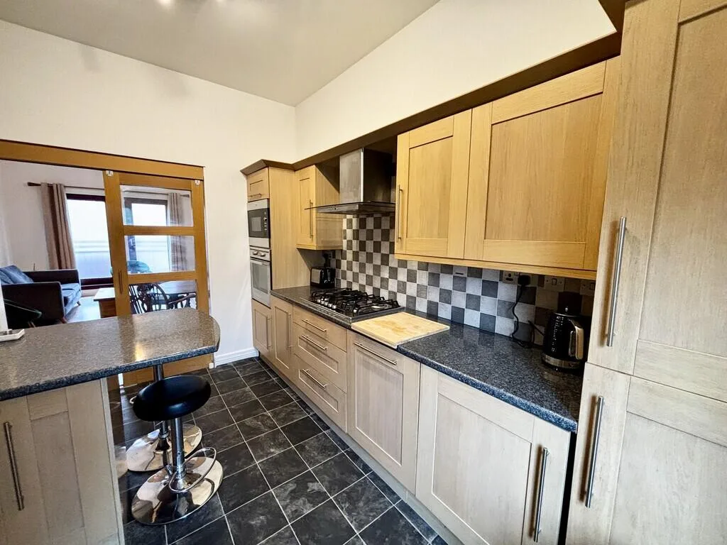 2 bedroom ground floor flat for rent