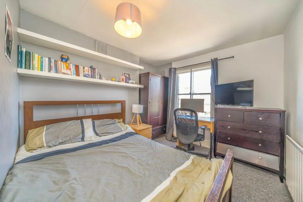 3 bedroom flat for rent