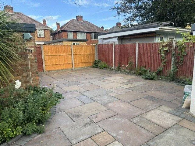 3 bedroom semi-detached house for rent