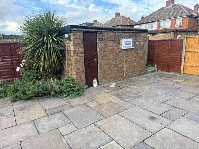 3 bedroom semi-detached house for rent