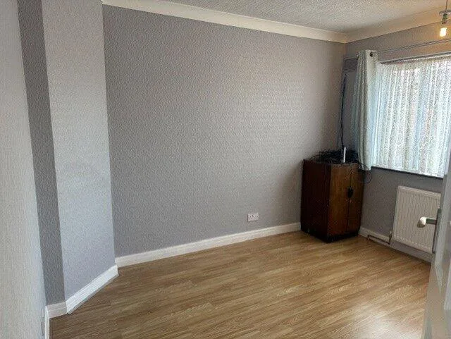3 bedroom semi-detached house for rent
