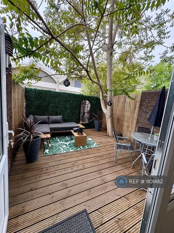 4 bedroom maisonette for rent