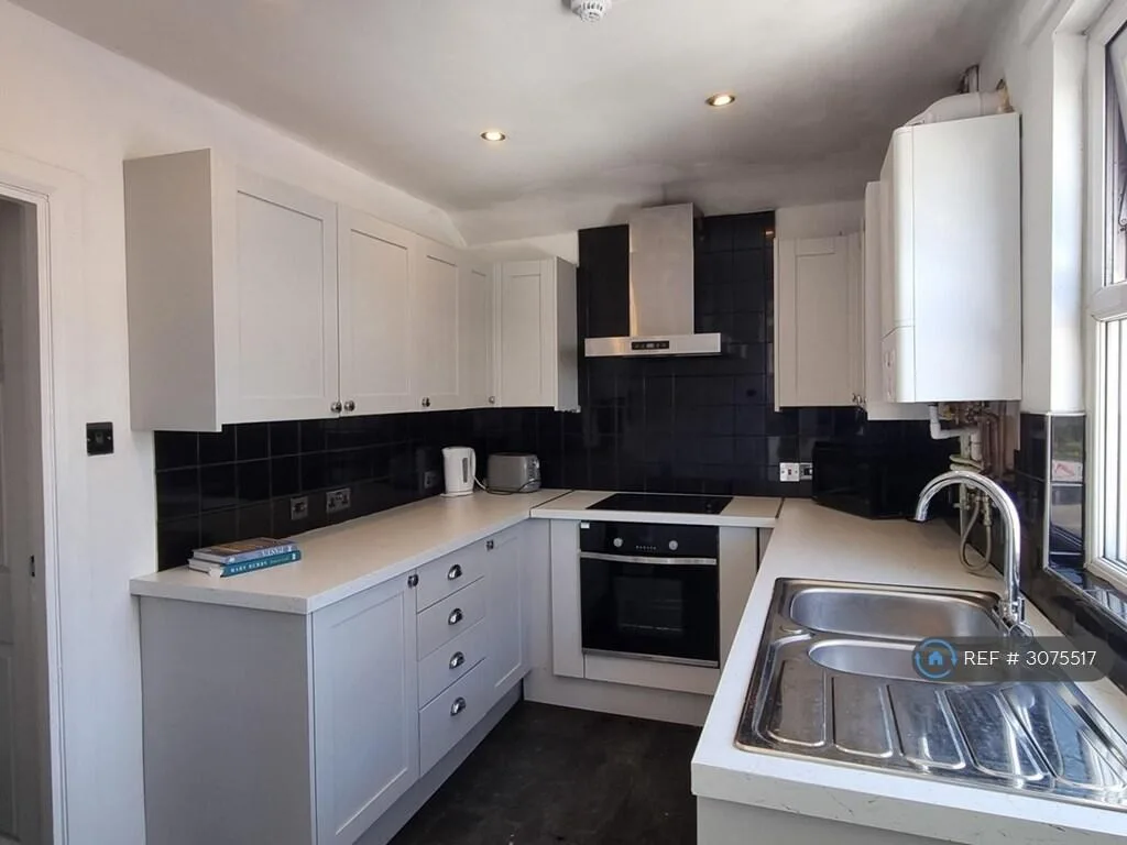4 bedroom terraced house for rent