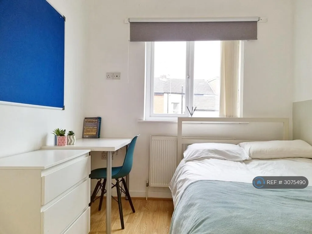 5 bedroom end of terrace house for rent