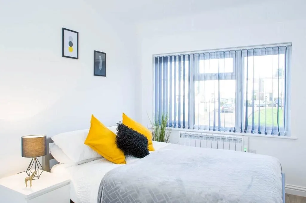 6 bedroom semi-detached house for rent