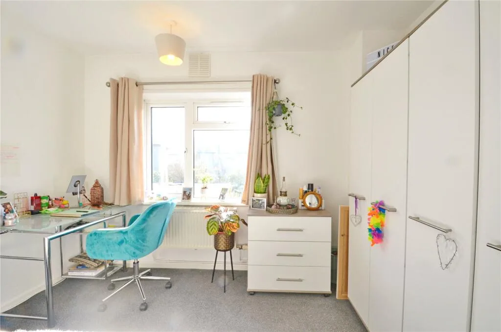 4 bedroom semi-detached house for rent