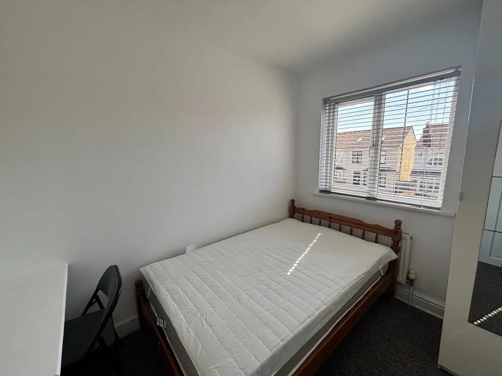6 bedroom house for rent