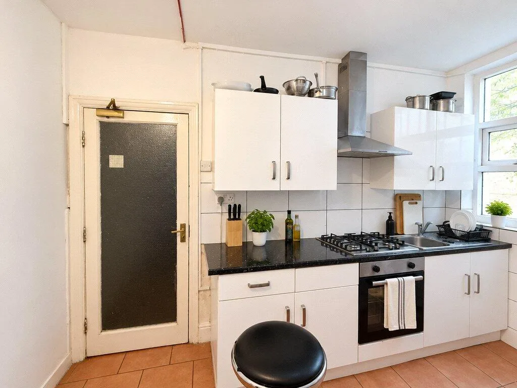 10 bedroom house for rent