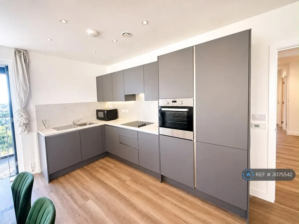 3 bedroom flat for rent