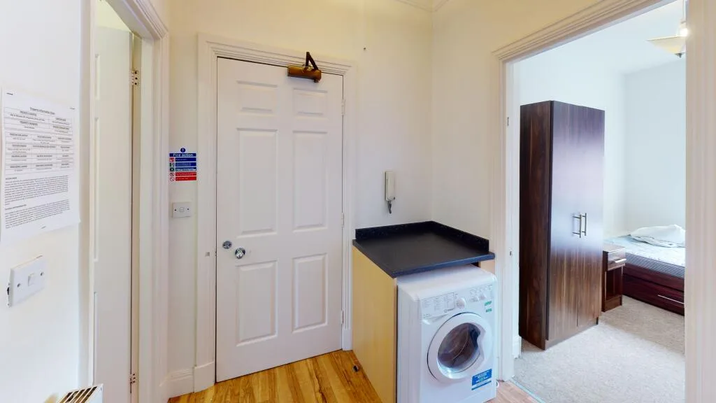 5 bedroom apartment for rent
