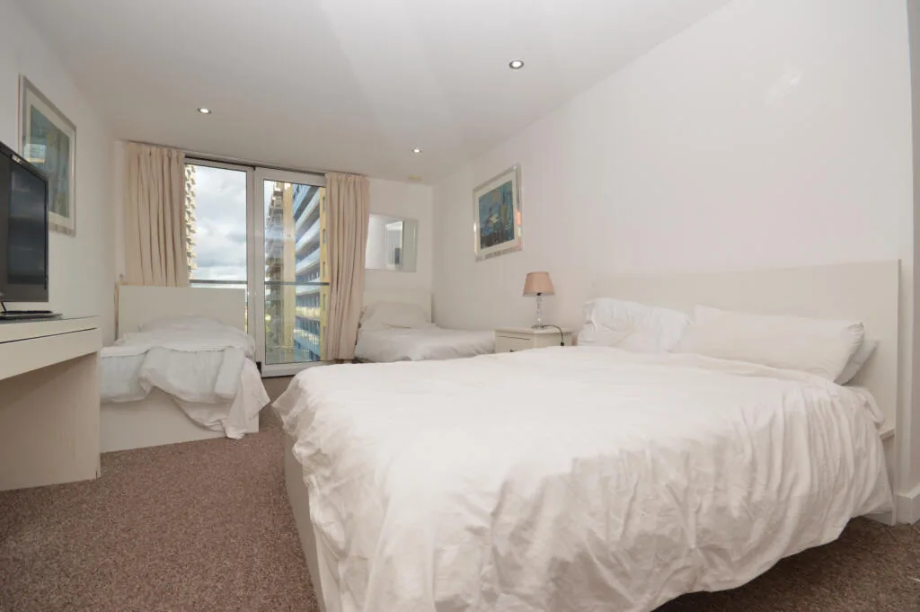 3 bedroom flat for rent