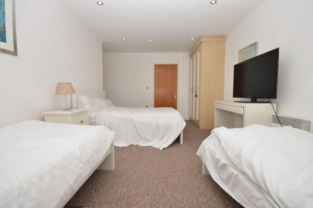 3 bedroom flat for rent
