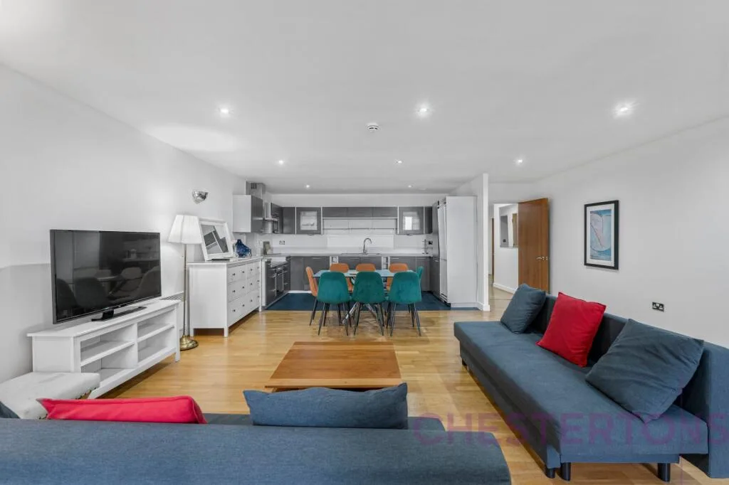 3 bedroom flat for rent