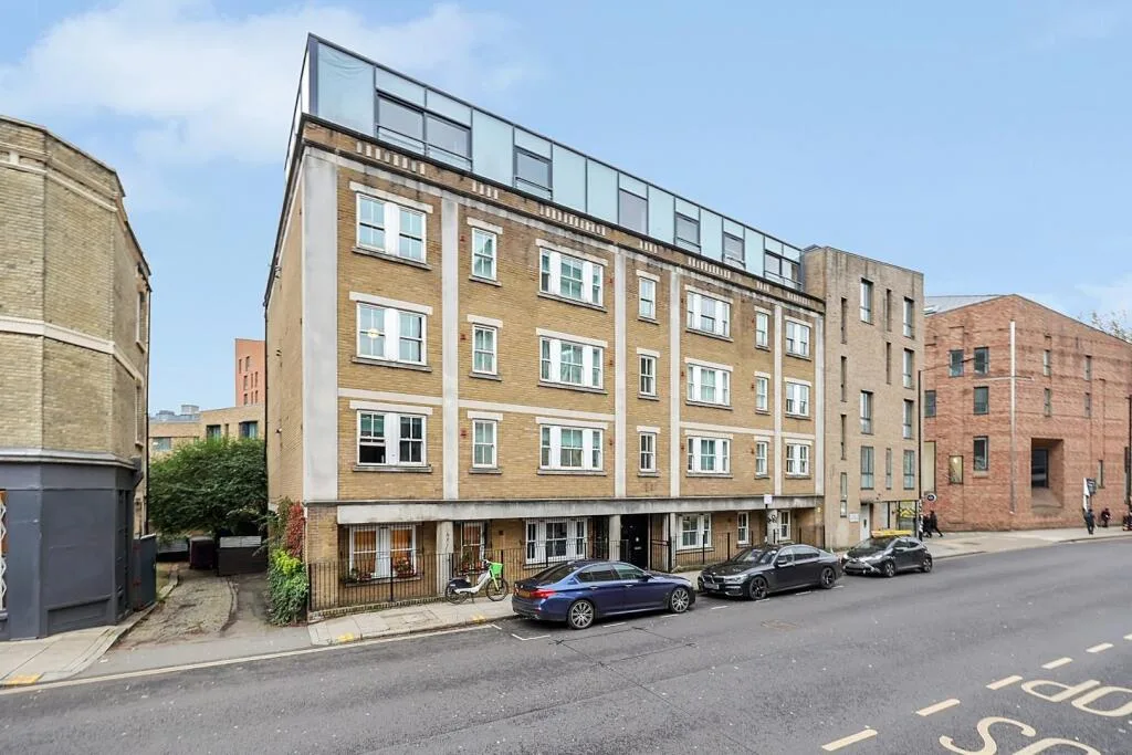 2 bedroom penthouse for rent