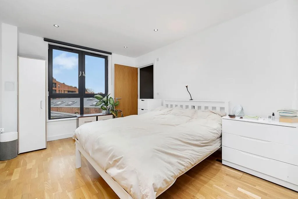 2 bedroom penthouse for rent