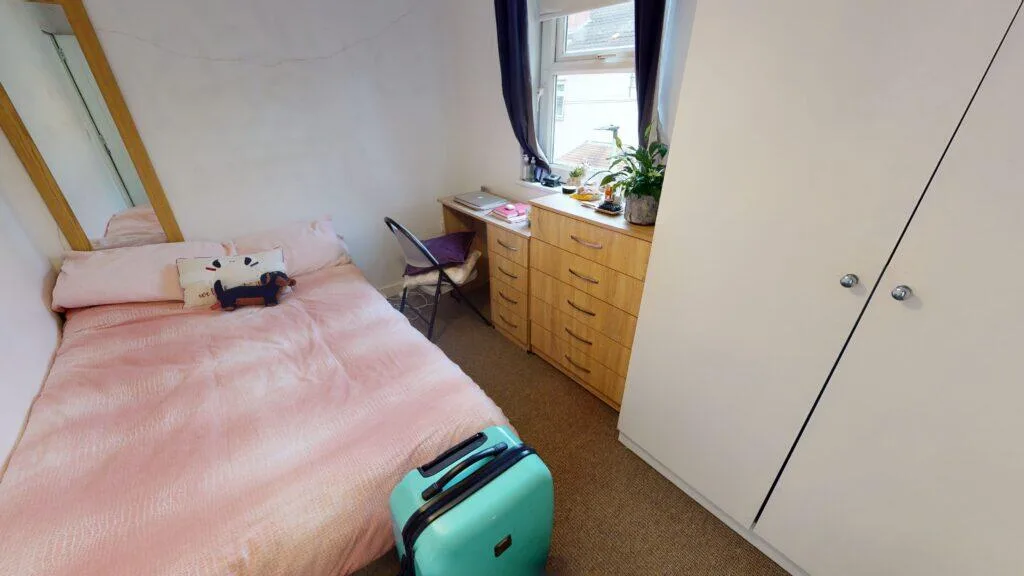 5 bedroom house for rent